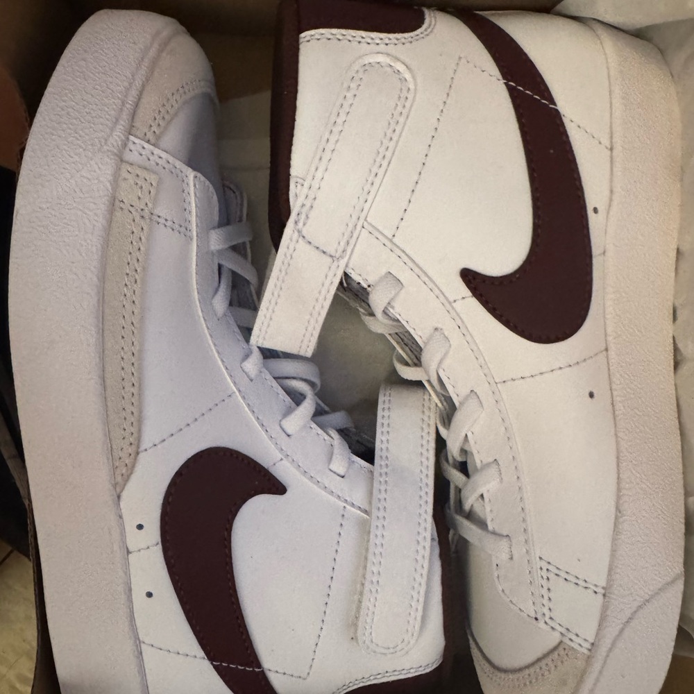 Nike Men's White and Maroon High-Top Sneakers